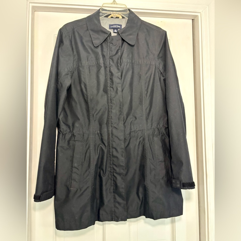 Lands End Women’s Medium Solid Black Raincoat Jac… - image 1